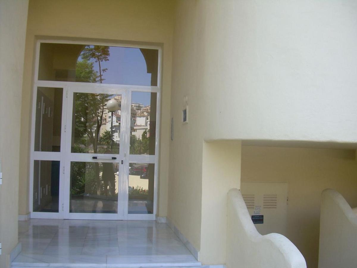 Holidays2Benalmadena Torrequebrada Sea View Front Beach With Pool Parking & Terraces Benalmádena Exterior foto