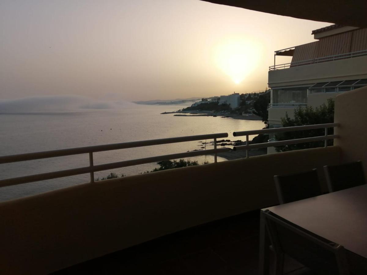 Holidays2Benalmadena Torrequebrada Sea View Front Beach With Pool Parking & Terraces Benalmádena Exterior foto