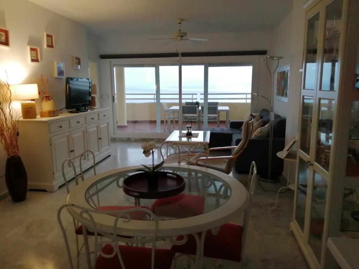 Holidays2Benalmadena Torrequebrada Sea View Front Beach With Pool Parking & Terraces Benalmádena Exterior foto